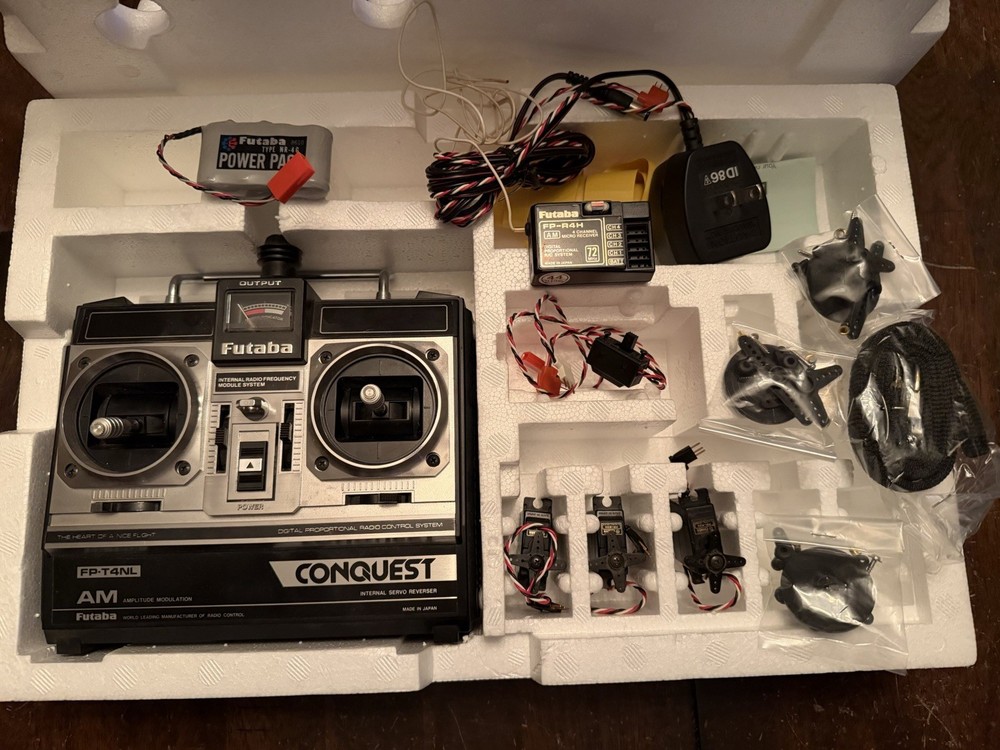 Futaba Conquest FP-4NL Digital Proportional Radio Control System 3 Micro Servos