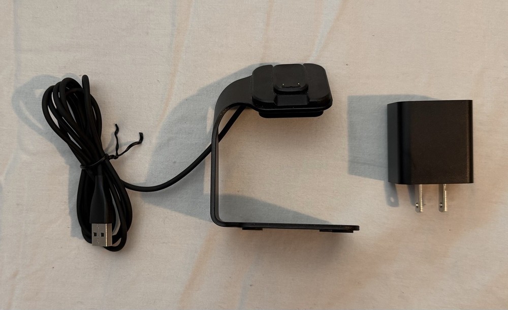 Charging Stand Dock Replacement for Fitbit Charge 6, Charge 5 and Luxe