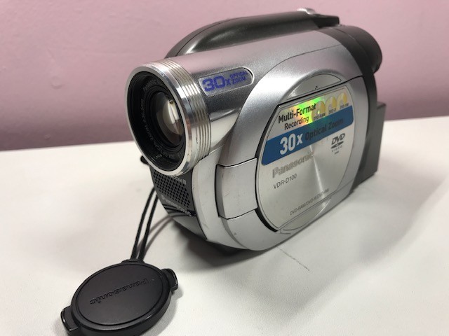 Panasonic VDR-D100 Camcorder - Silver