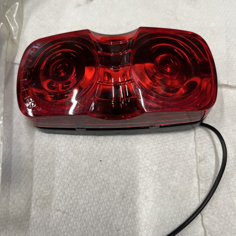 Optronics Marker Light Bullseye MC42RBP New Pair Red