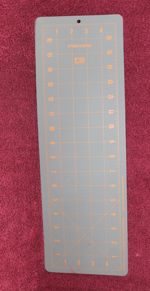 Fiskars Gray Cutting Mat 17x5