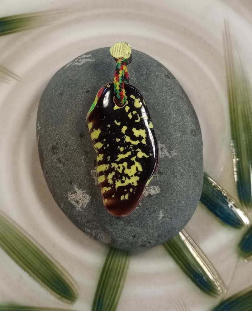 Handmade Hawaiian Seashell Pendant