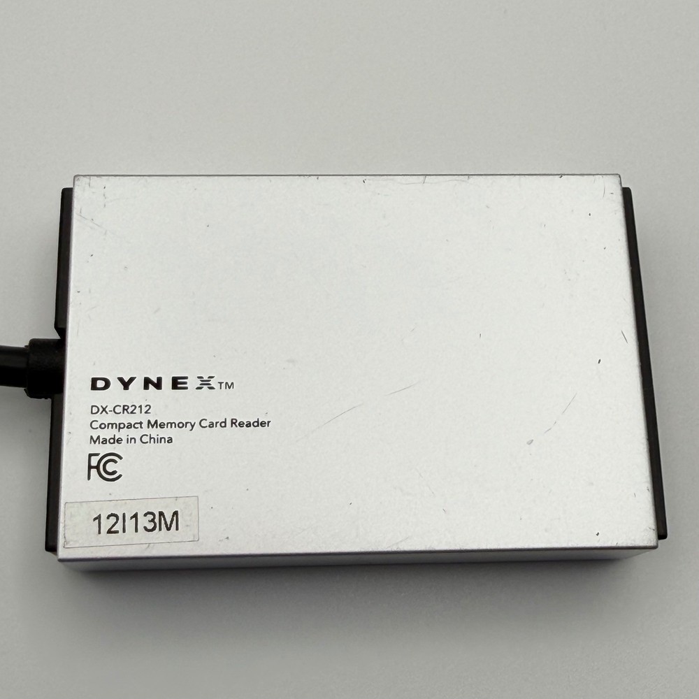 Dynex DX CR212 Compact USB Memory Card Reader MS SD MicroSD Black