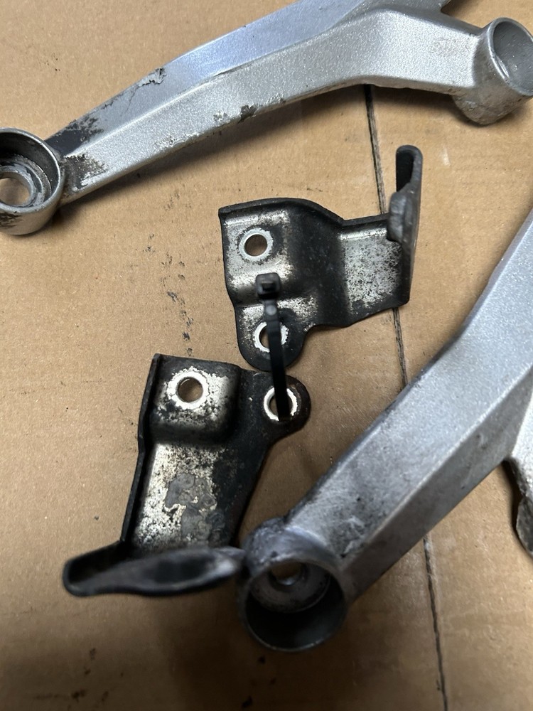 KTM RC 125 Radiator Brackets Mounting Engine Brackets 2014 2015 2016 RC125