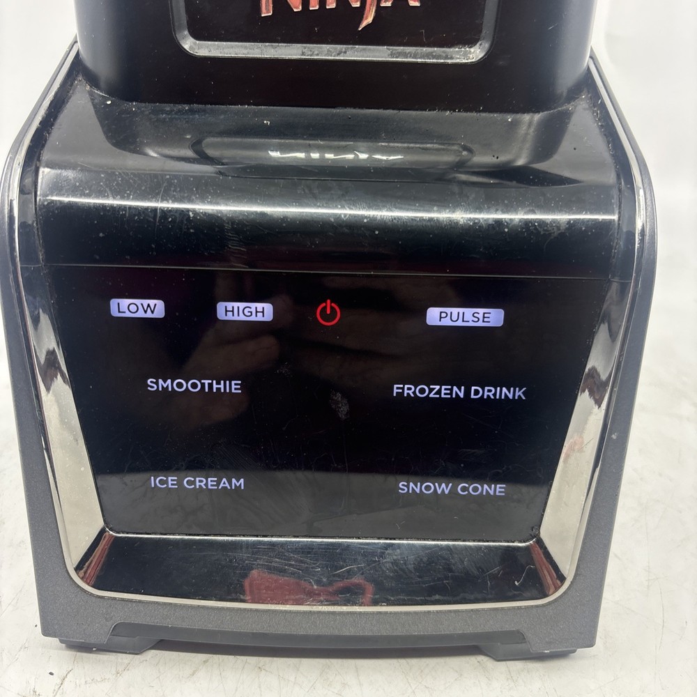 Ninja CT680SS Intelli-Sense Kitchen Blender Touchscreen