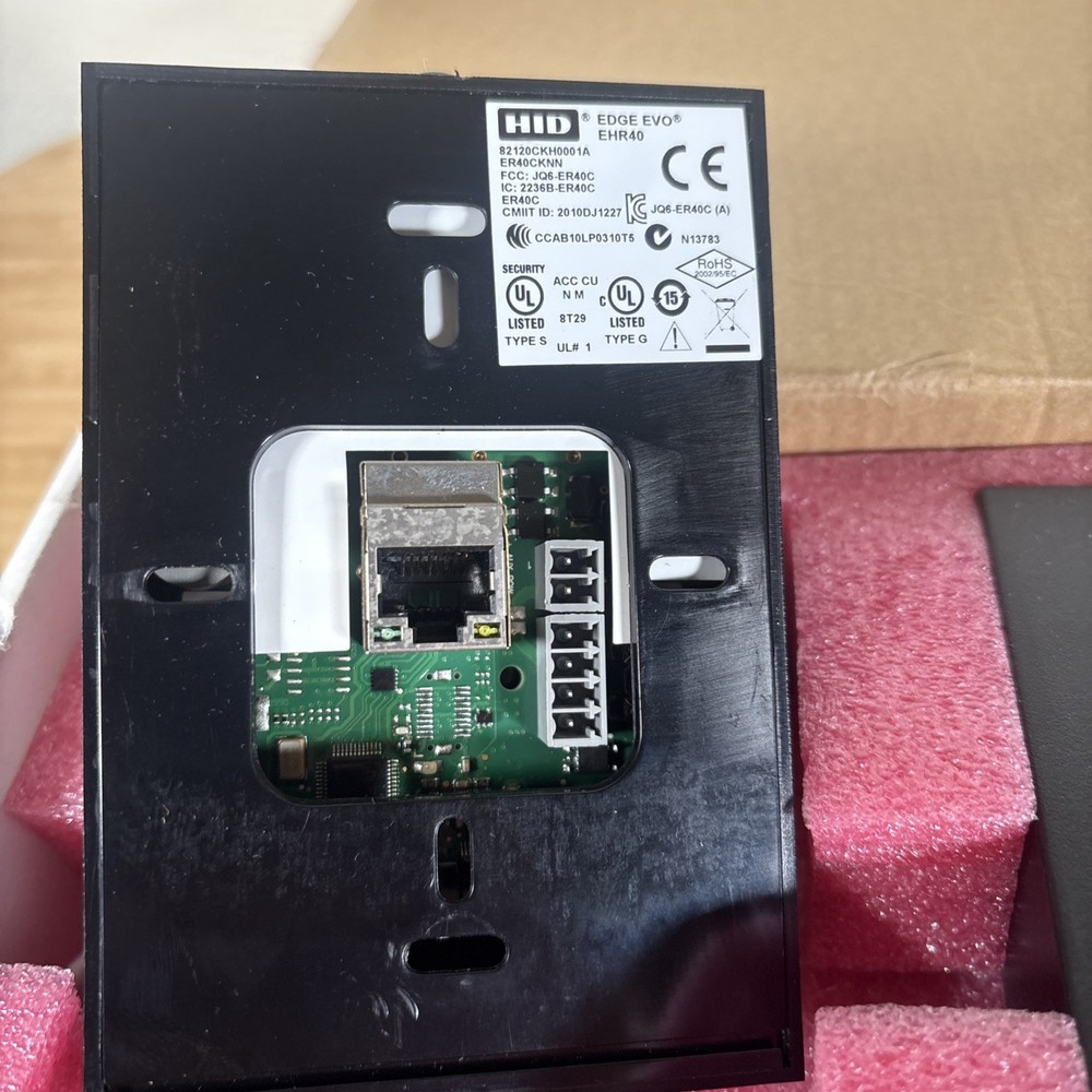 HID EHR40-K Controller/Reader Module Model:82120CK10001A