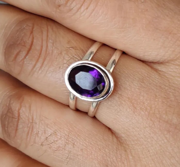Solid 925 Sterling Silver Natural Amethyst Oval Purple Gemstone Split Band Ring