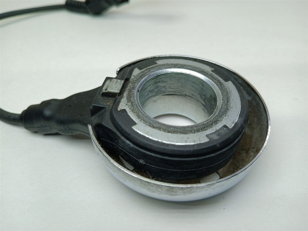 Harley-Davidson 2012 Electra Glide CVO Front ABS Sensor 40614-08