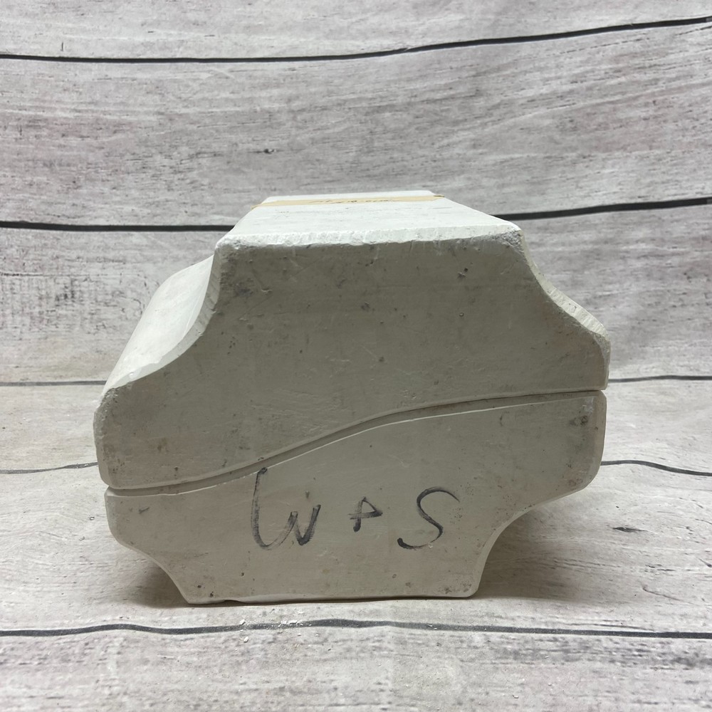 Unbranded Ceramic Casting Mold Christmas Mouse With Gift #204