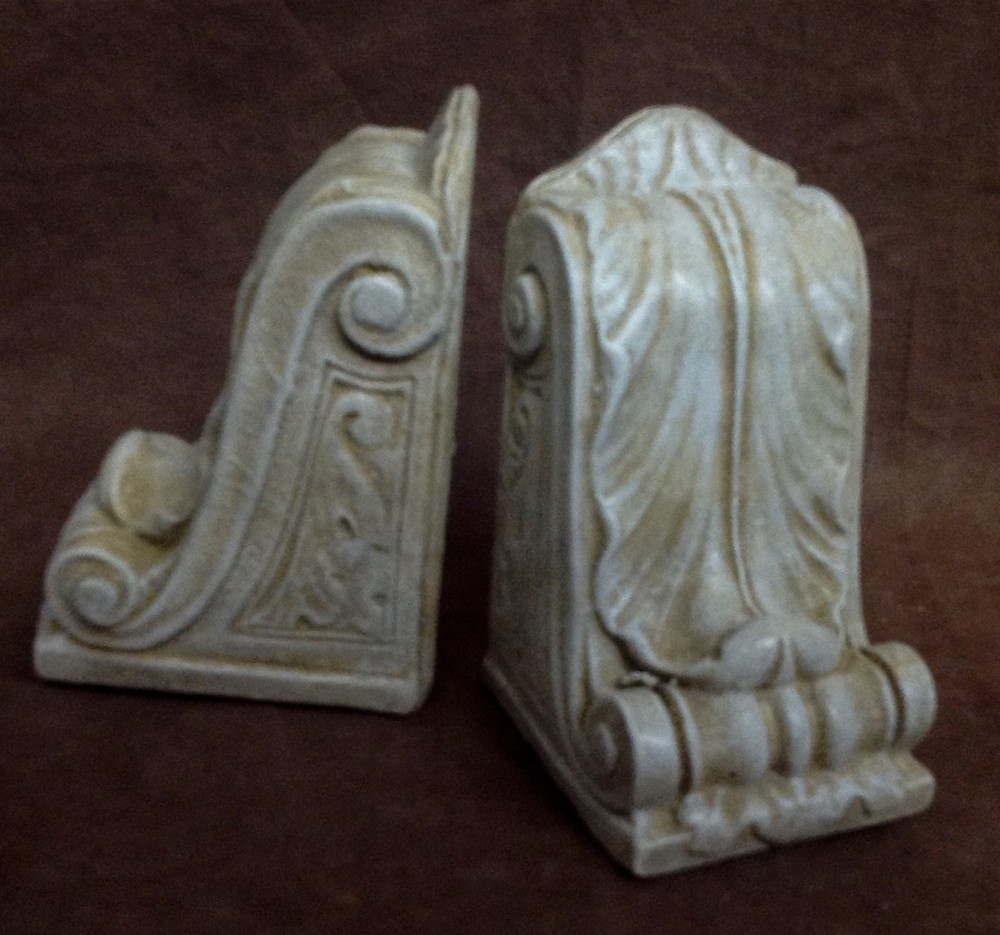 Antique Finish Shelf Acanthus Leaf Wall Corbel Sconce Bracket Pair