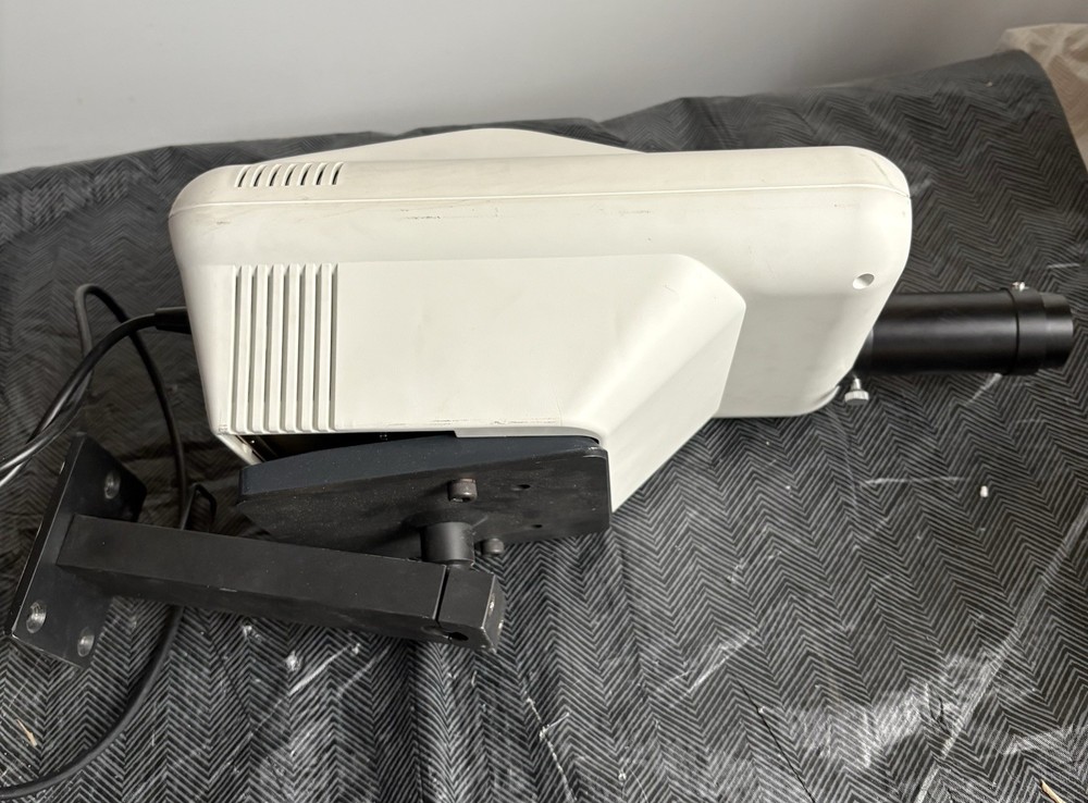 Burton CP-40 Chart Projector *Tested Powers On*