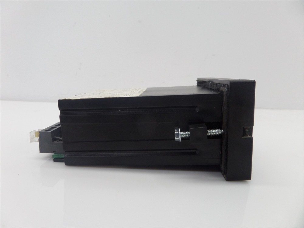 Action Instruments V437-0000-1 Pulse Input Rate/Totalizer