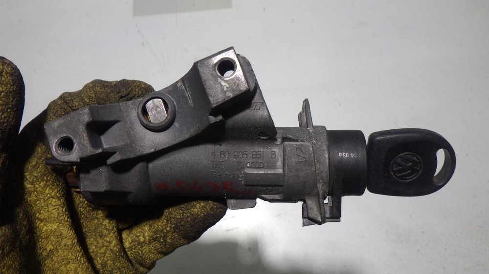 04 VOLKSWAGEN JETTA Ignition W/Key