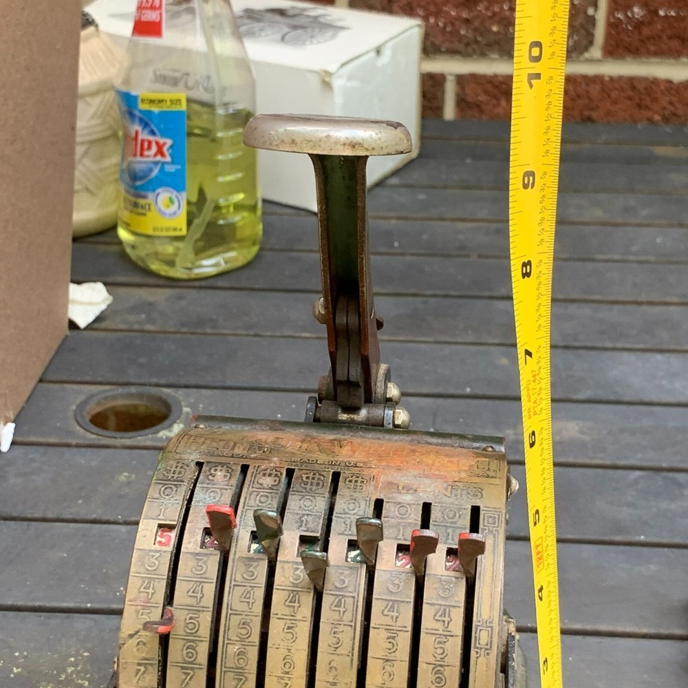 Vintage F & E Hedman Mfg. Co. Check Writer Protector Model W