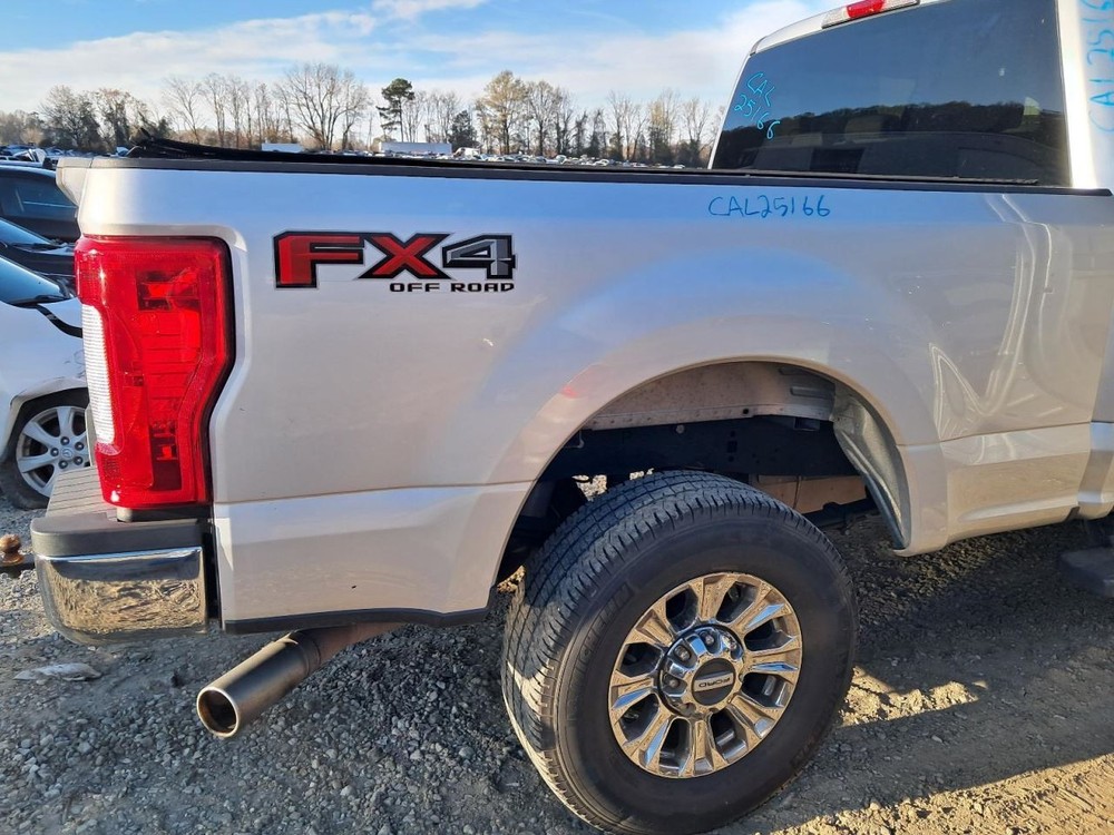 F250SD 2018 Glove Box 4897549