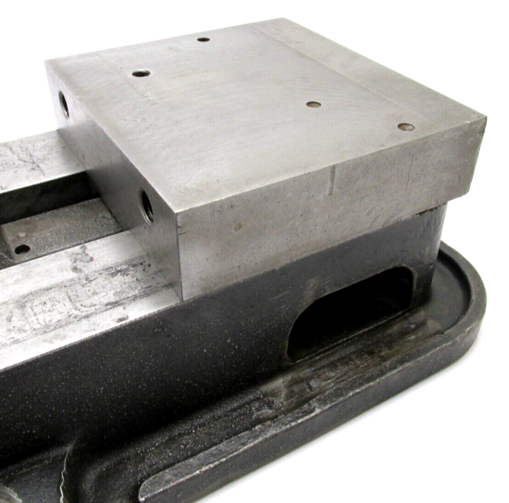 KURT ANGLOCK 6" MILLING MACHINE VISE - #D60