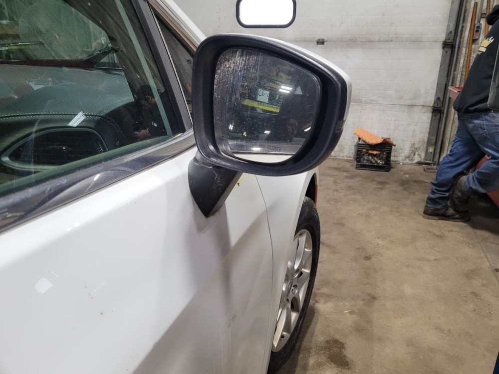 Camera/Projector Camera Front View Fits 22-25 PACIFICA 2046079