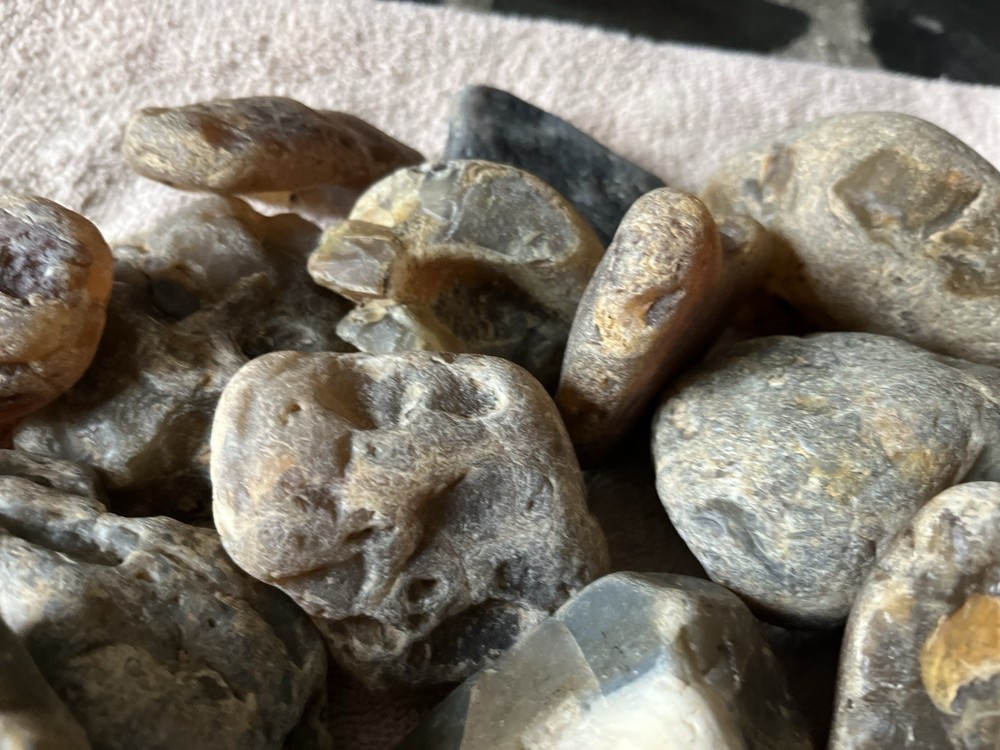 16 Lbs. Rough Mantaba Agate (41)
