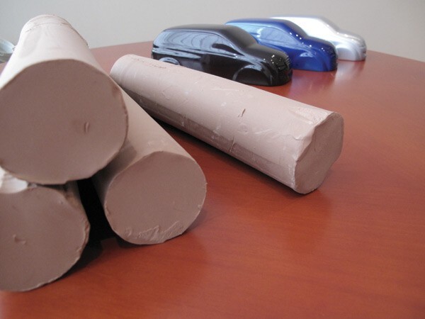 Chavant Autostyle Industrial Design Clay - Medium Cylinder - 10 Units (20 Lbs)