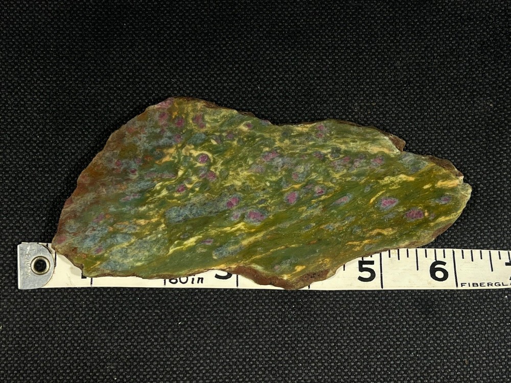 Ruby in Fuchsite 133 g India, beautiful, saturated ruby, see details below