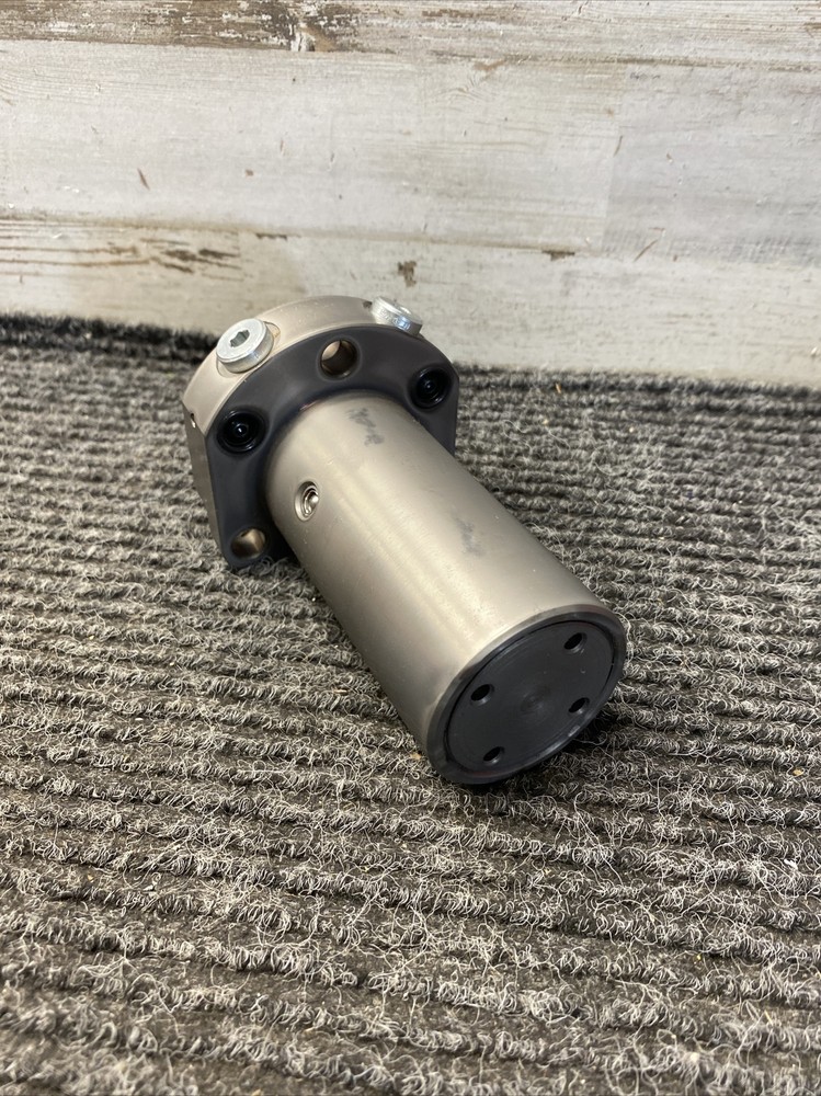 Used Pascal CTW10U-R1 Swing Clamp