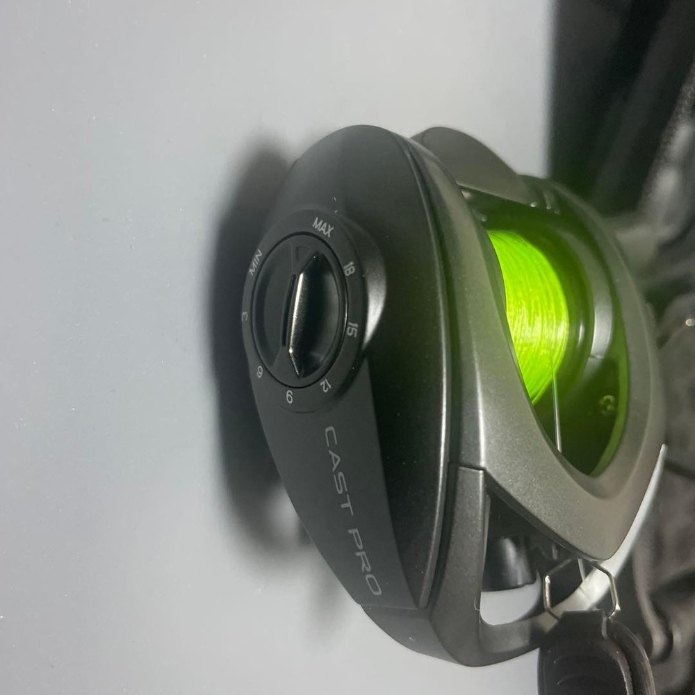 SEASIR CAST PRO case included