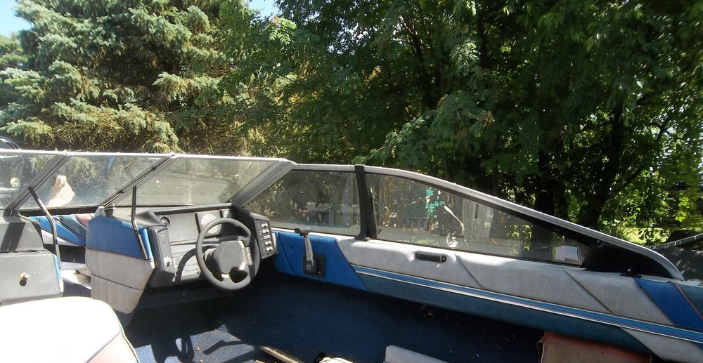 Bayliner Capri Windshield & Side Glass Sections Available READ FULL DESCRIPTION