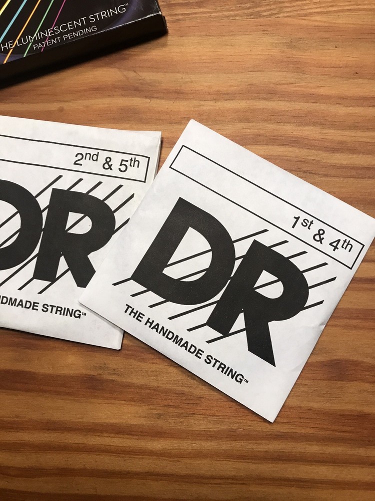 The Luminescent Strings New