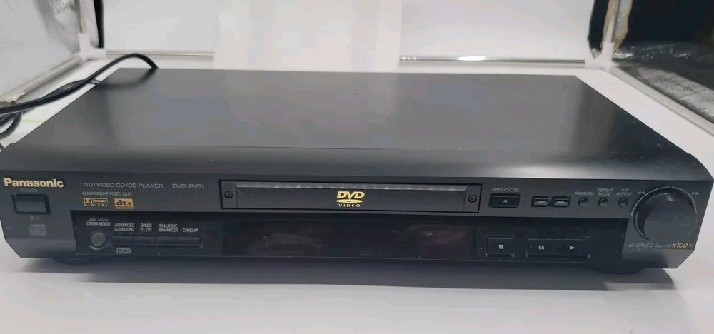 Panasonic DVD-RV31 DVD Player. Component/Subwoofer Out + Replacement Remote. vg+