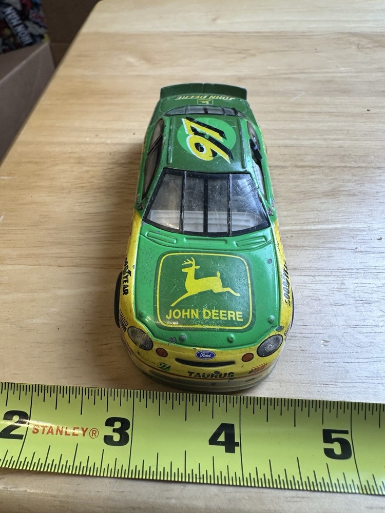 John Deere Lot: 6 Different Large Pieces