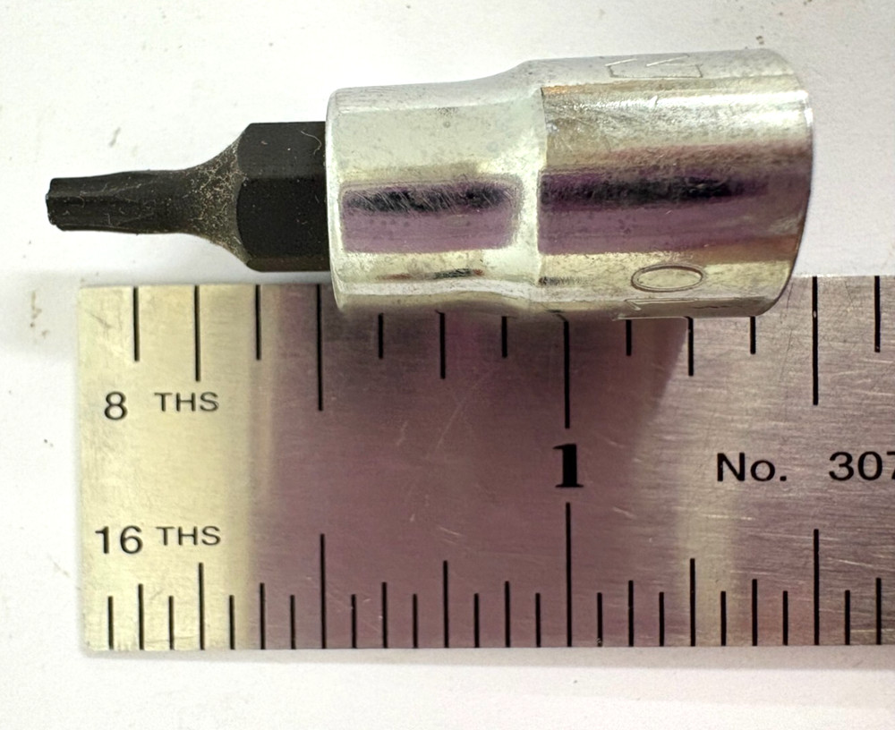 1/4" DRIVE SD-10 STAR BIT SOCKET MIT 1335