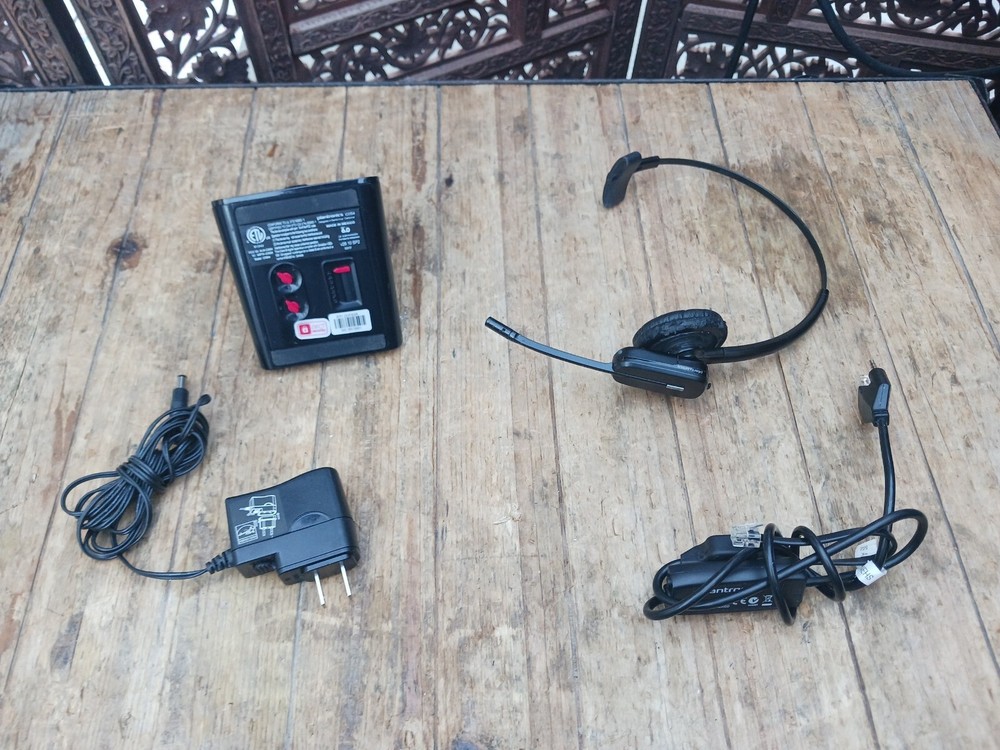 Plantronics CS540 (C054) Wireless Headset, Earloop, Base, Phone/Power Cord