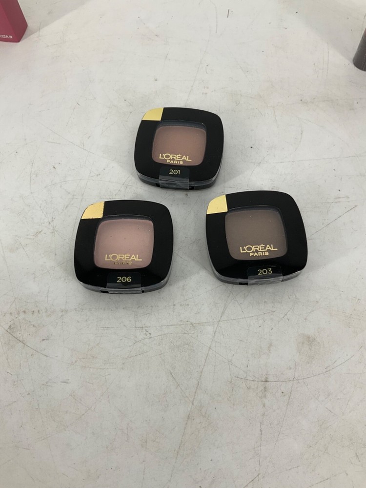 Women's 12 Pc Makeup Lot