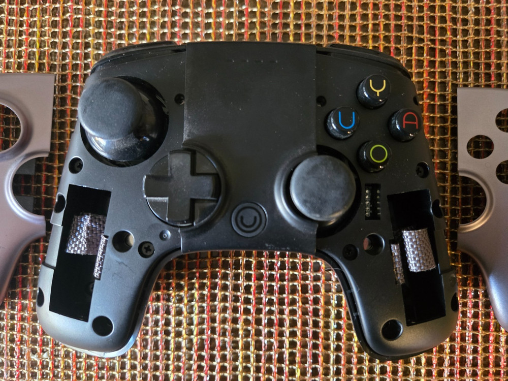 2 Official Genuine OUYA Wireless Controllers Silver/Black TESTED & Working