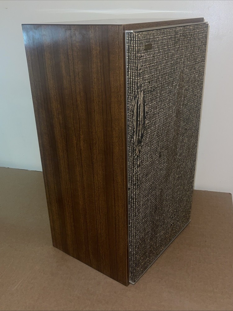 VINTAGE LEAK 15 OHMS SANDWITCH LOUD SPEAKER