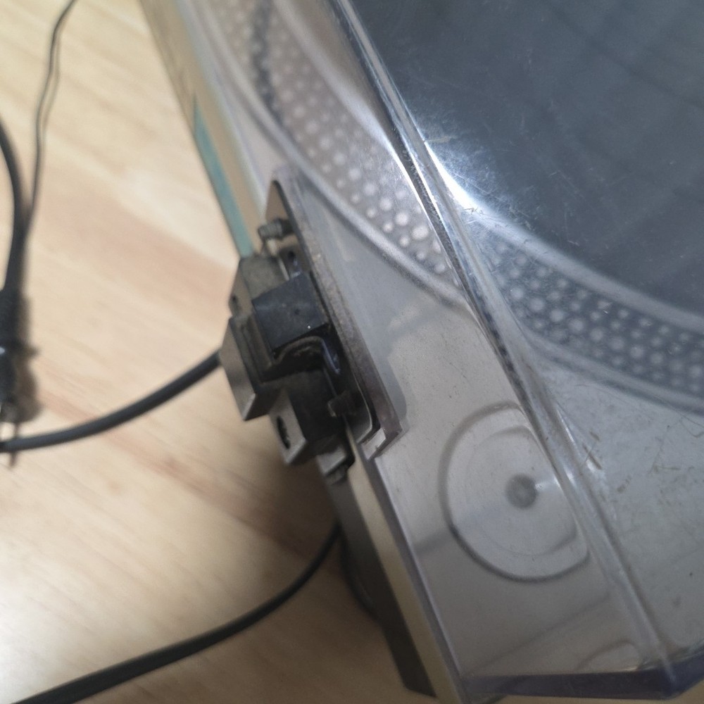 Technics SL-1200MK2 Direct Drive Turntable System +cover Working