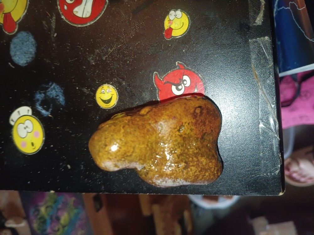 gold ore rocks