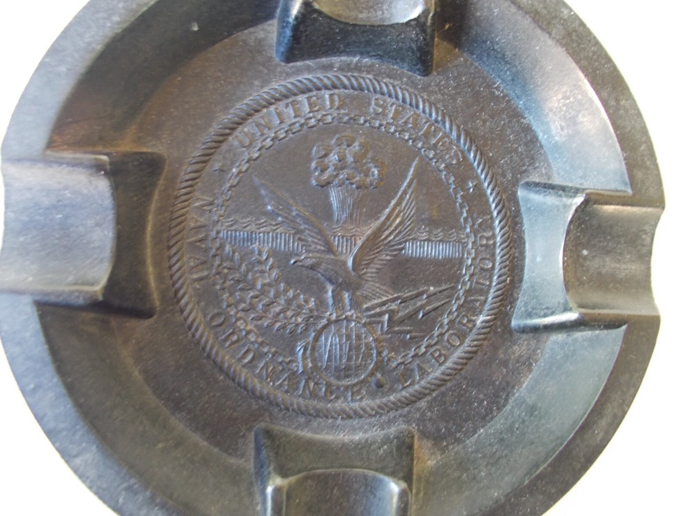 US NAVAL ORDNANCE LABORATORY ASHTRAY ca WWII
