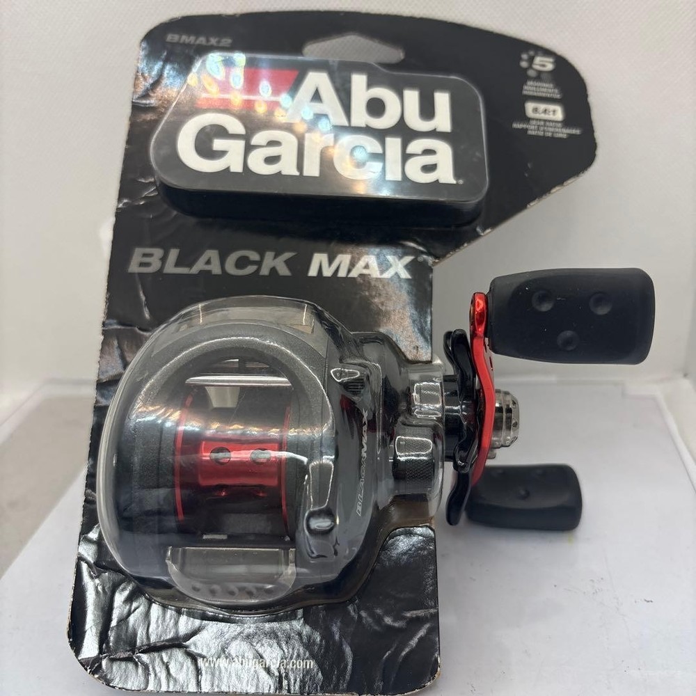 Abu Garcia Black Max baitcasting reel