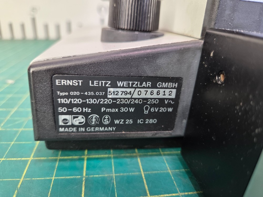 Leitz Laborlux D Microscope