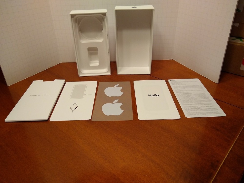 Apple IPhone XR 128Gb EMPTY BOX ONLY with Apple Stickers Inserts INCLUDED