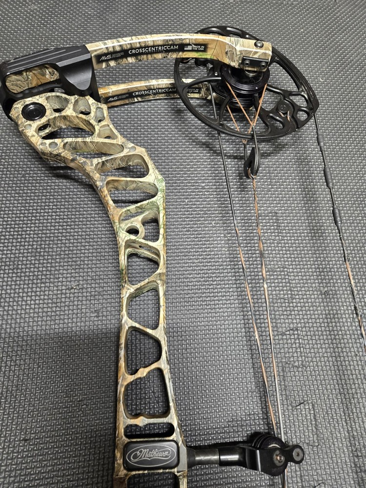 Mathews Vertix w GAS Strings