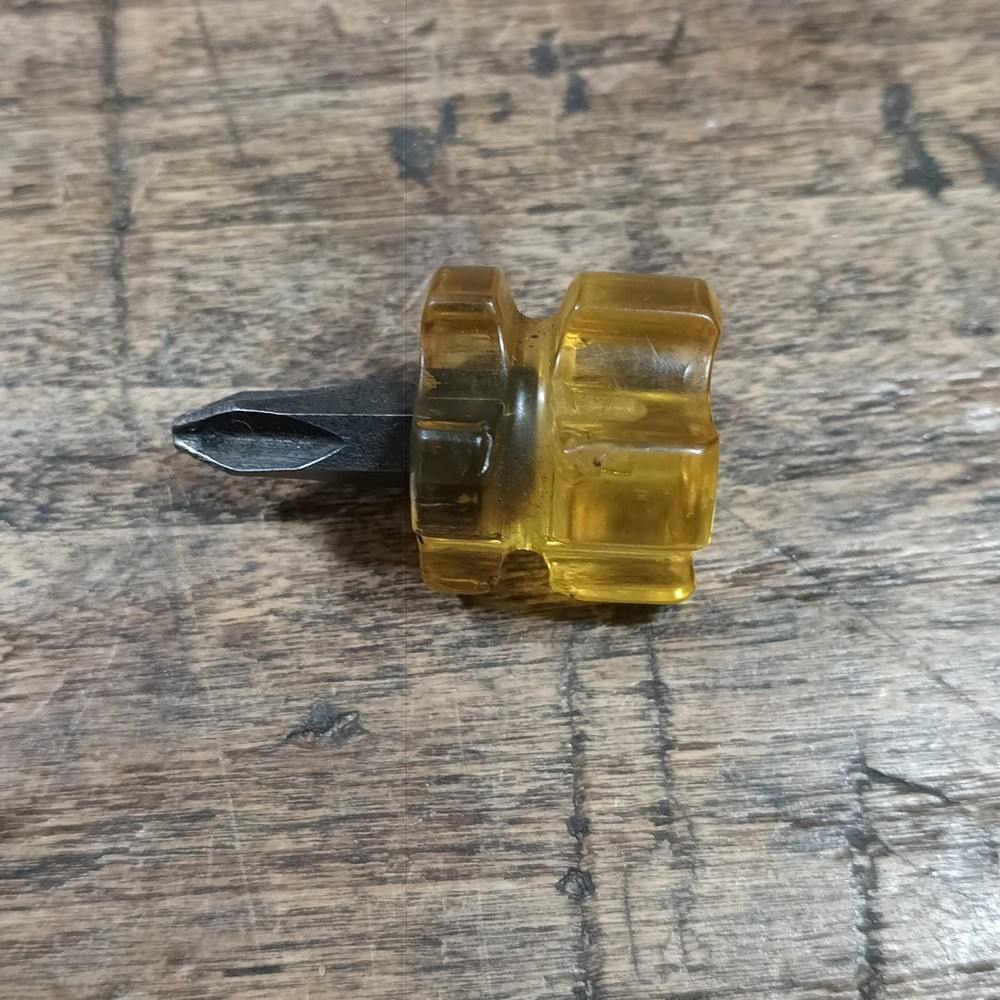 Snap On Tools USA SD11A Extra Stubby Micro Slotted Phillips Screwdriver Amber