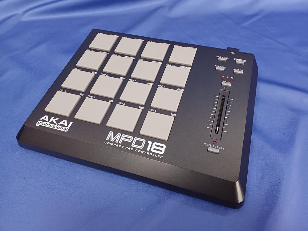 Akai Professional MPD18 MIDI Pad Controller