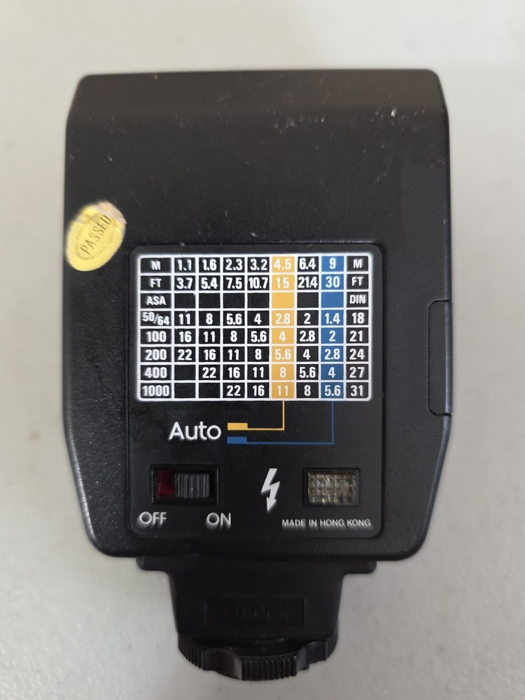 Quantaray QA 25 Computerized Automatic Flash Parts Only Not Able To Test.....