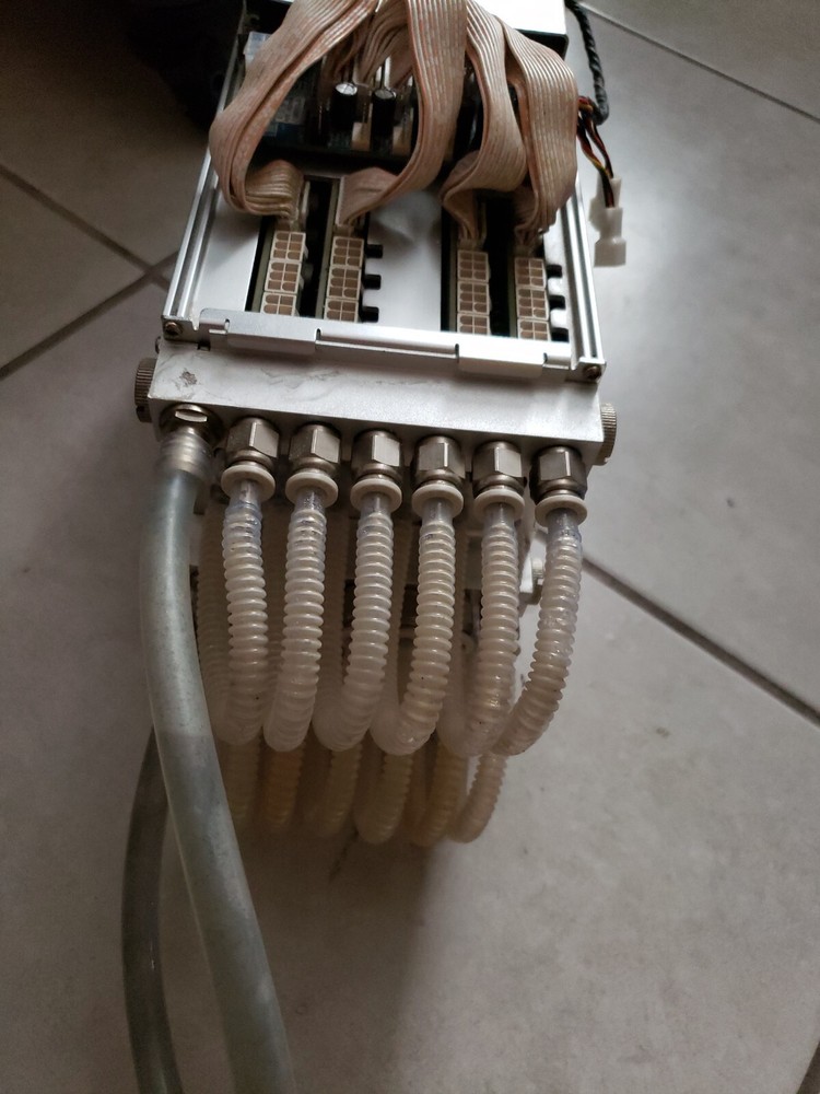 Bitmain Antminer S9 Hydro 18TH/s