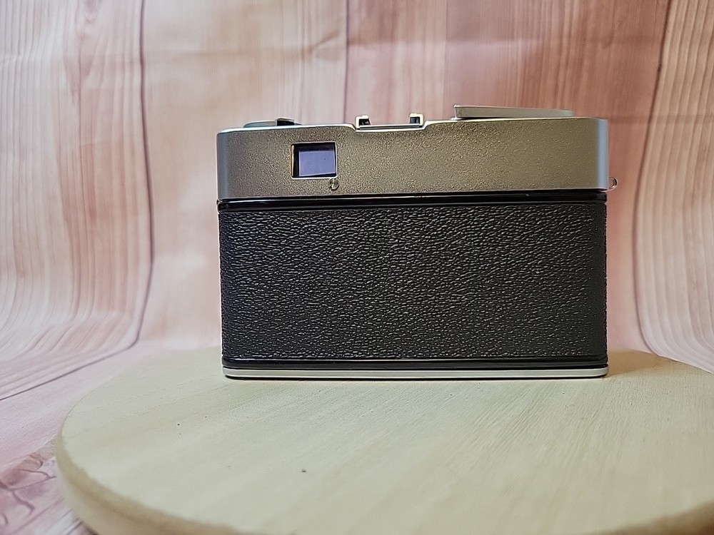 Vintage Wards XP500 35mm Camera