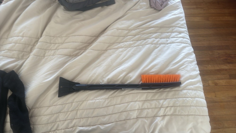 Car Snowbrush & Ice Scrapper