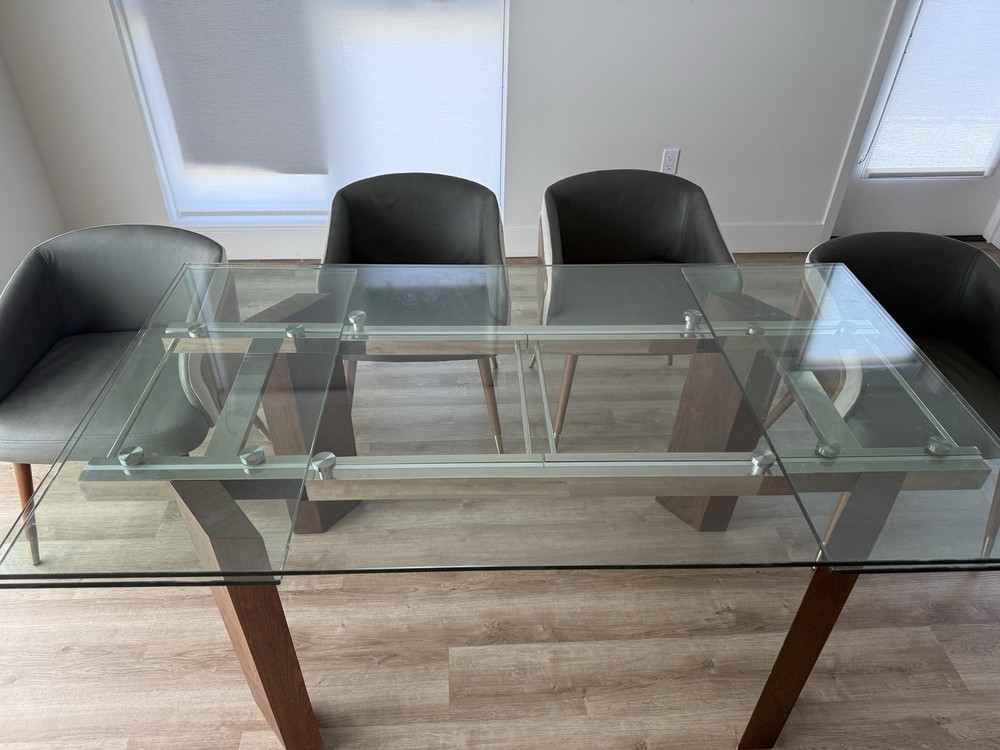 4 Seat Dining Room Set. Extendable Glass Table . Solid Wooden Legs