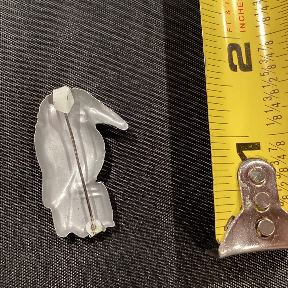 Japan Bird Toucan Tin Pin